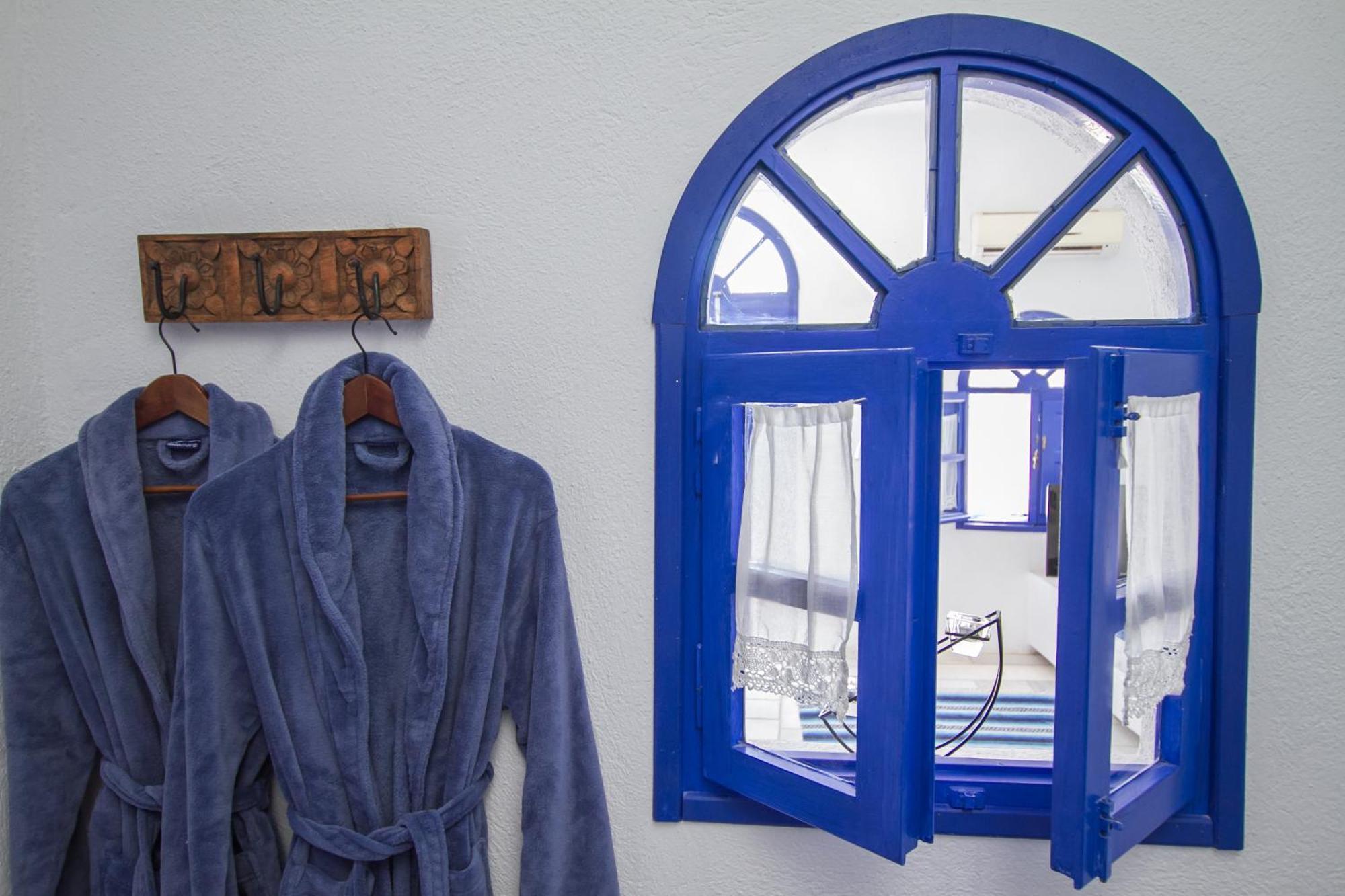 Ifestio Villas Oia Room photo